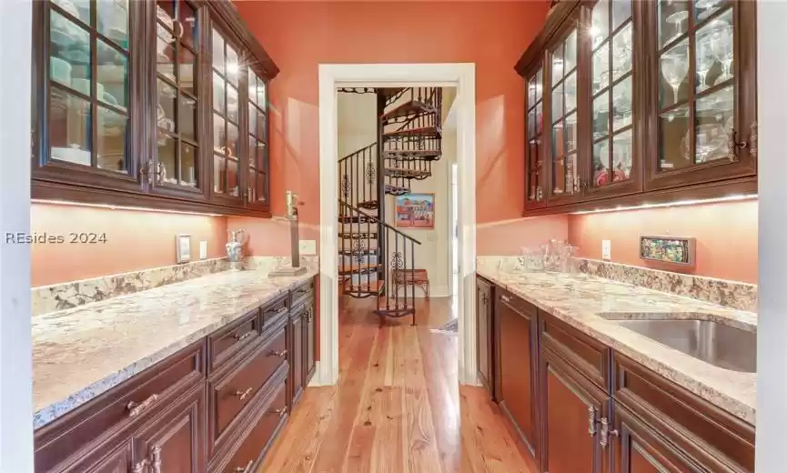 Butler Pantry