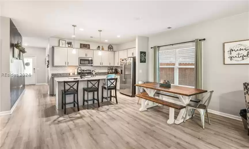 Beaufort, South Carolina 29906, 4 Bedrooms Bedrooms, ,2 BathroomsBathrooms,Residential,For Sale,442808