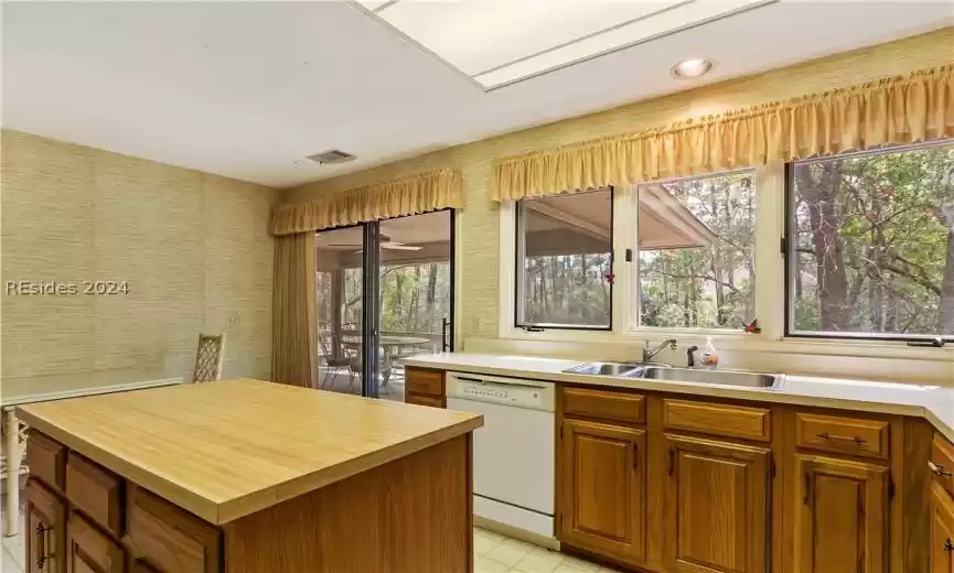 Hilton Head Island, South Carolina 29928, 3 Bedrooms Bedrooms, ,3 BathroomsBathrooms,Residential,For Sale,441816