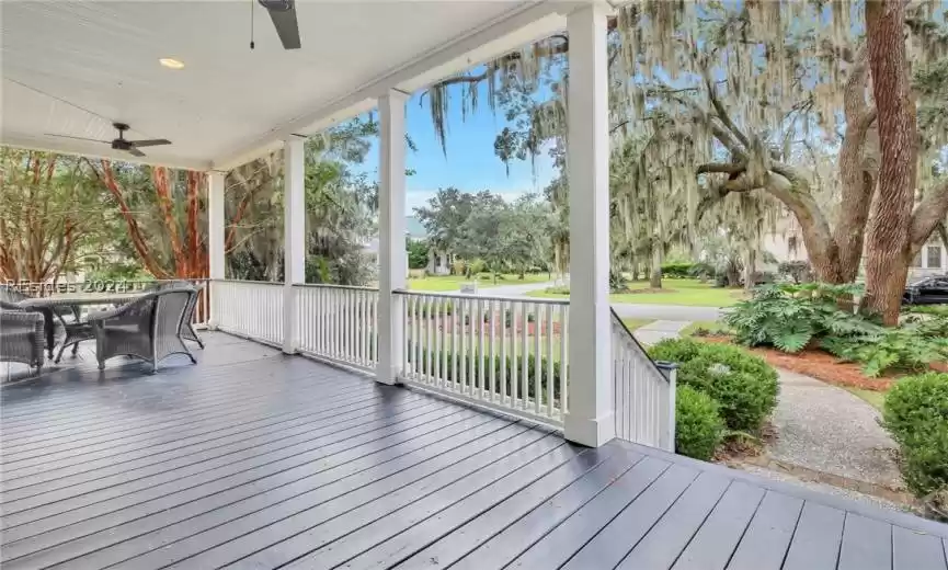 Beaufort, South Carolina 29907, 4 Bedrooms Bedrooms, ,4 BathroomsBathrooms,Residential,For Sale,442909