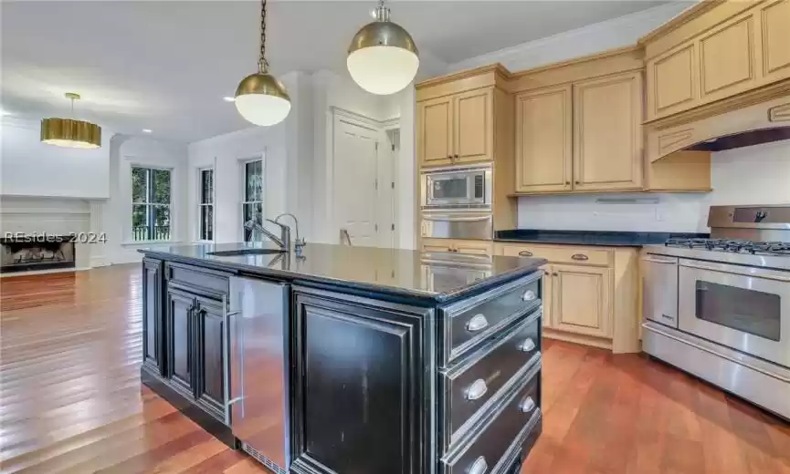 Beaufort, South Carolina 29907, 4 Bedrooms Bedrooms, ,4 BathroomsBathrooms,Residential,For Sale,442909