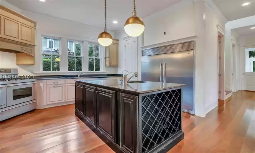 Beaufort, South Carolina 29907, 4 Bedrooms Bedrooms, ,4 BathroomsBathrooms,Residential,For Sale,442909