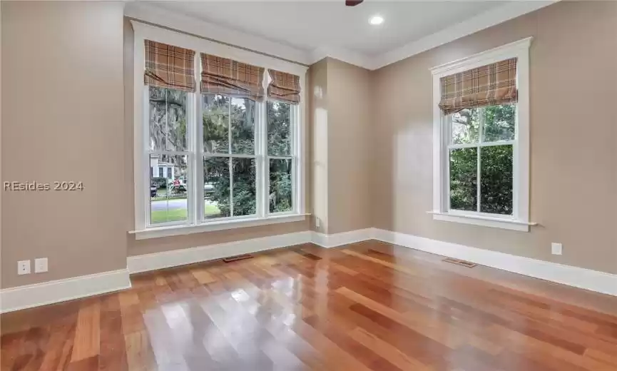 Beaufort, South Carolina 29907, 4 Bedrooms Bedrooms, ,4 BathroomsBathrooms,Residential,For Sale,442909