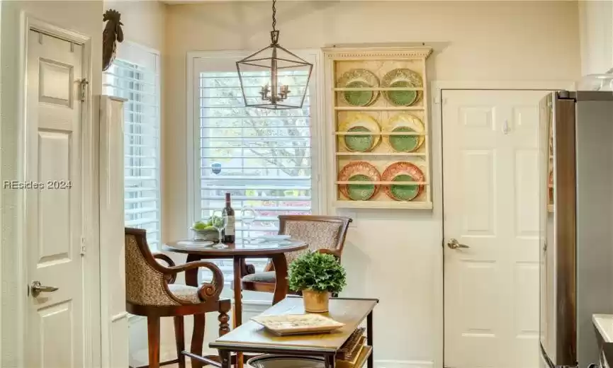 Eat-in Kitchen Area