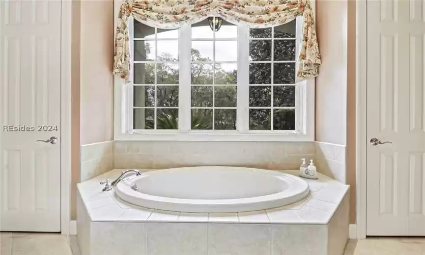 Hilton Head Island, South Carolina 29926, 4 Bedrooms Bedrooms, ,4 BathroomsBathrooms,Residential,For Sale,442284