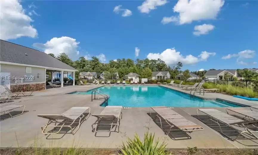 Community pool