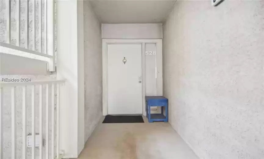 Private front entry to unit