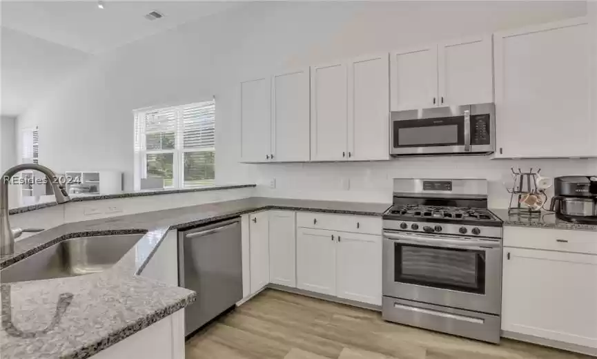 Bluffton, South Carolina 29909, 3 Bedrooms Bedrooms, ,3 BathroomsBathrooms,Residential,For Sale,442927