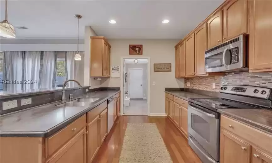 Bluffton, South Carolina 29909, 4 Bedrooms Bedrooms, ,2 BathroomsBathrooms,Residential,For Sale,441887