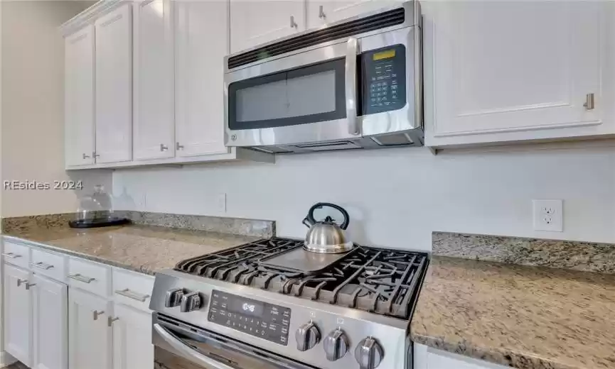 Bluffton, South Carolina 29910, 3 Bedrooms Bedrooms, ,2 BathroomsBathrooms,Residential,For Sale,442900