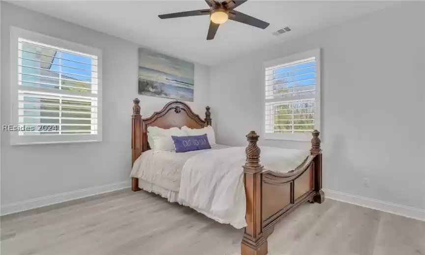 Guest bedroom located towards the front of the cottage