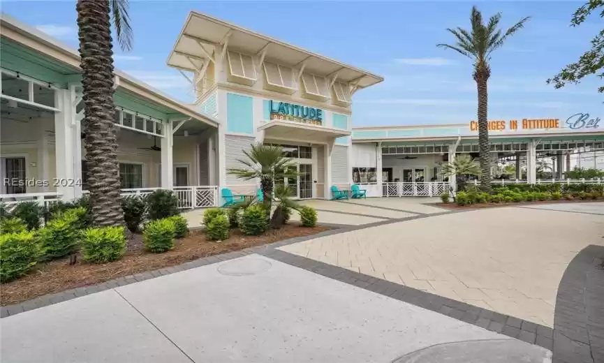 Latitude Bar & Chill restaurant