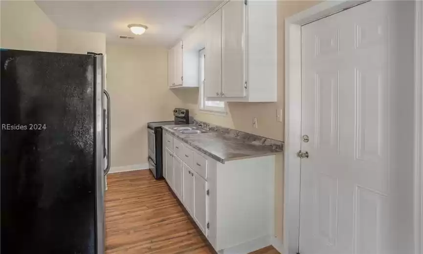 Beaufort, South Carolina 29902, 3 Bedrooms Bedrooms, ,1 BathroomBathrooms,Residential,For Sale,442829