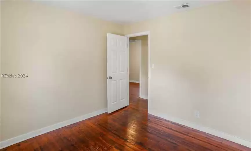 Beaufort, South Carolina 29902, 3 Bedrooms Bedrooms, ,1 BathroomBathrooms,Residential,For Sale,442829