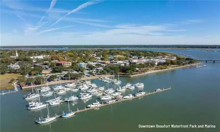 Beaufort, South Carolina 29902, 3 Bedrooms Bedrooms, ,1 BathroomBathrooms,Residential,For Sale,442829