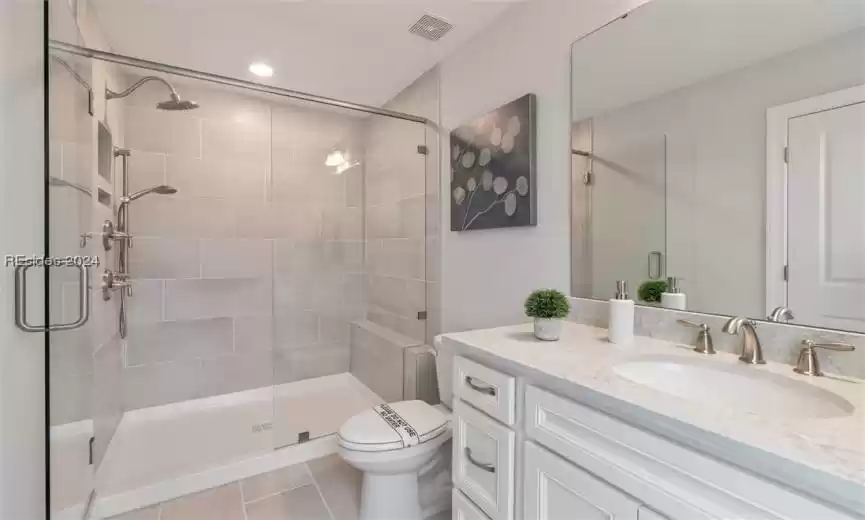 *Pictures are from a staged Blakely in Charleston*