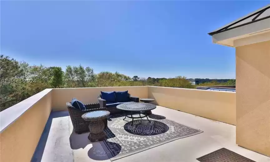 Oceanviews from rooftop patio