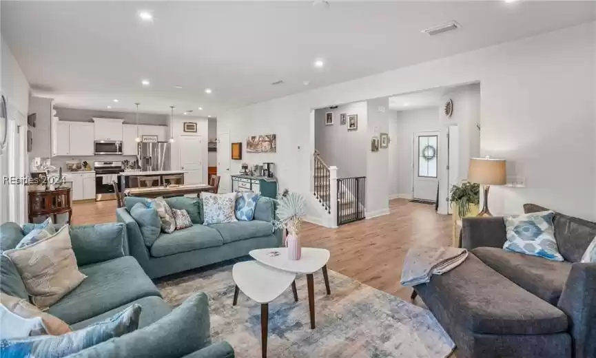 Beaufort, South Carolina 29902, 4 Bedrooms Bedrooms, ,2 BathroomsBathrooms,Residential,For Sale,442693