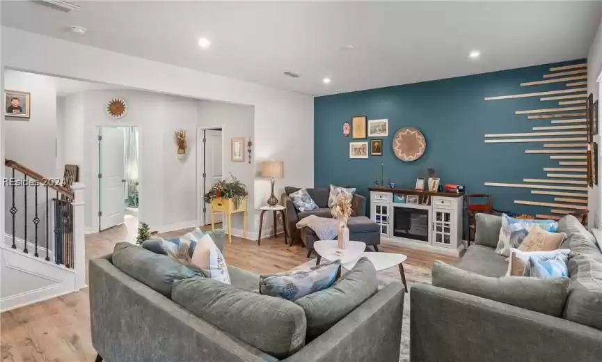 Beaufort, South Carolina 29902, 4 Bedrooms Bedrooms, ,2 BathroomsBathrooms,Residential,For Sale,442693