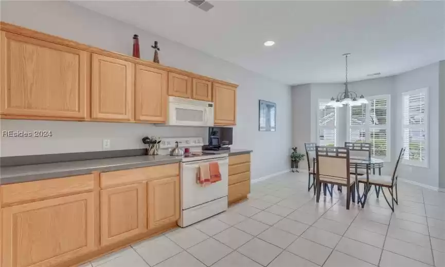 Bluffton, South Carolina 29909, 2 Bedrooms Bedrooms, ,2 BathroomsBathrooms,Residential,For Sale,442473