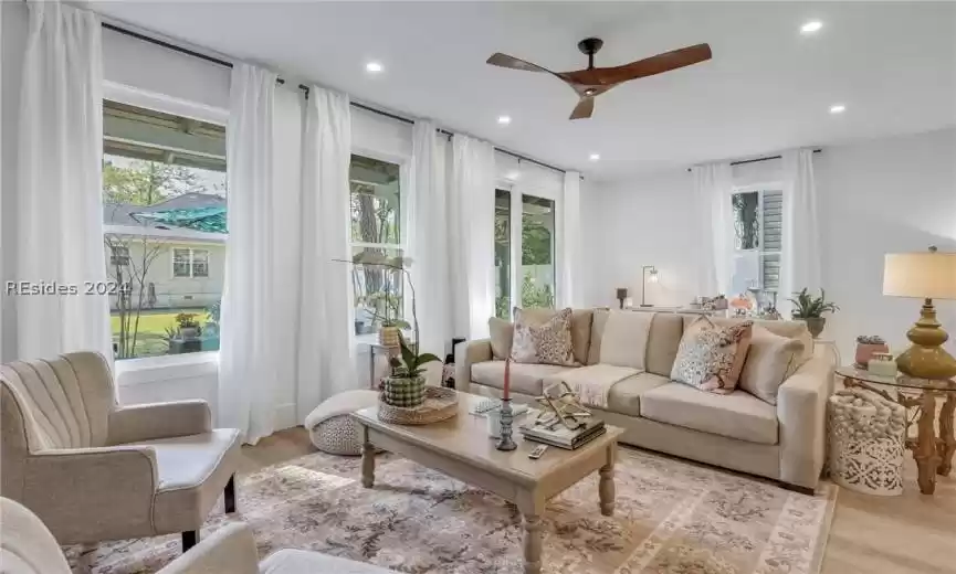 Hilton Head Island, South Carolina 29926, 4 Bedrooms Bedrooms, ,2 BathroomsBathrooms,Residential,For Sale,442757