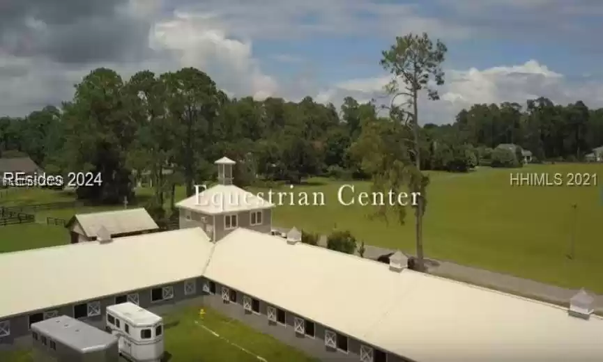 Board your horse at the Equestrian Center or by a home on the estate side with its own paddock.
