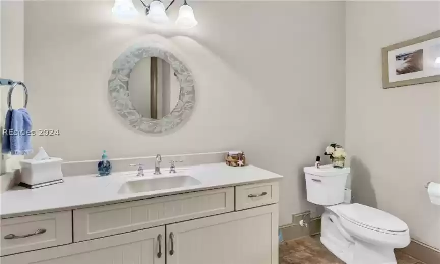 Second full guest bathroom.