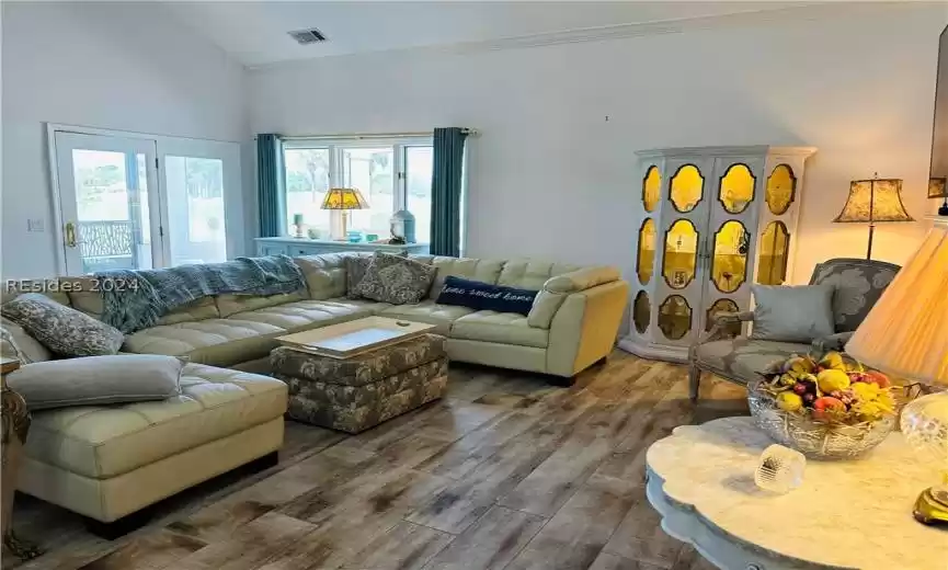Hilton Head Island, South Carolina 29926, 4 Bedrooms Bedrooms, ,3 BathroomsBathrooms,Residential,For Sale,442888