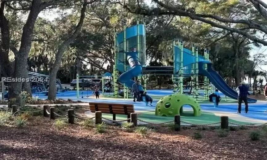Hilton Head Island, South Carolina 29926, 4 Bedrooms Bedrooms, ,3 BathroomsBathrooms,Residential,For Sale,442888