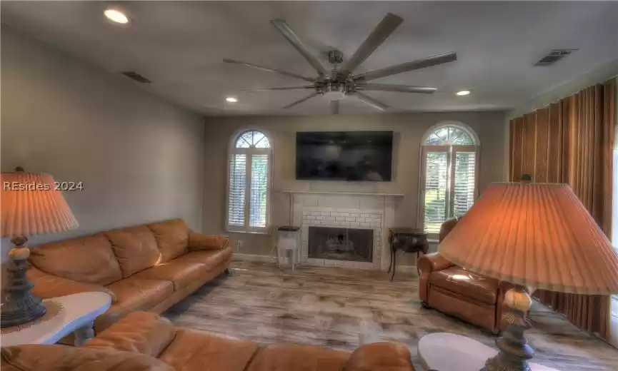 Hilton Head Island, South Carolina 29926, 4 Bedrooms Bedrooms, ,3 BathroomsBathrooms,Residential,For Sale,442888