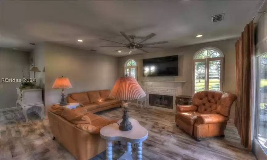 Hilton Head Island, South Carolina 29926, 4 Bedrooms Bedrooms, ,3 BathroomsBathrooms,Residential,For Sale,442888