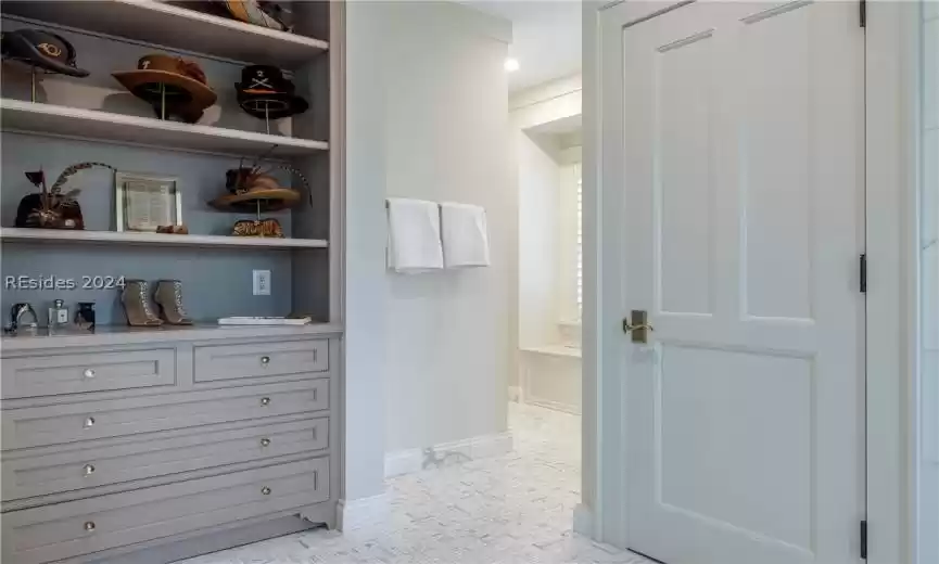 Bluffton, South Carolina 29910, 7 Bedrooms Bedrooms, ,8 BathroomsBathrooms,Residential,For Sale,442811