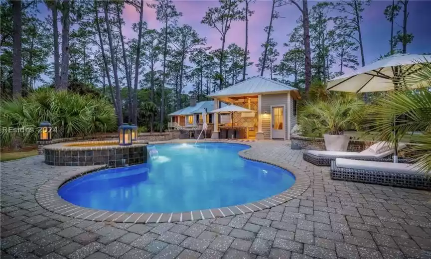 Bluffton, South Carolina 29910, 7 Bedrooms Bedrooms, ,8 BathroomsBathrooms,Residential,For Sale,442811
