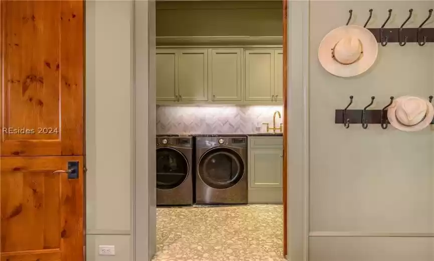 Bluffton, South Carolina 29910, 7 Bedrooms Bedrooms, ,8 BathroomsBathrooms,Residential,For Sale,442811