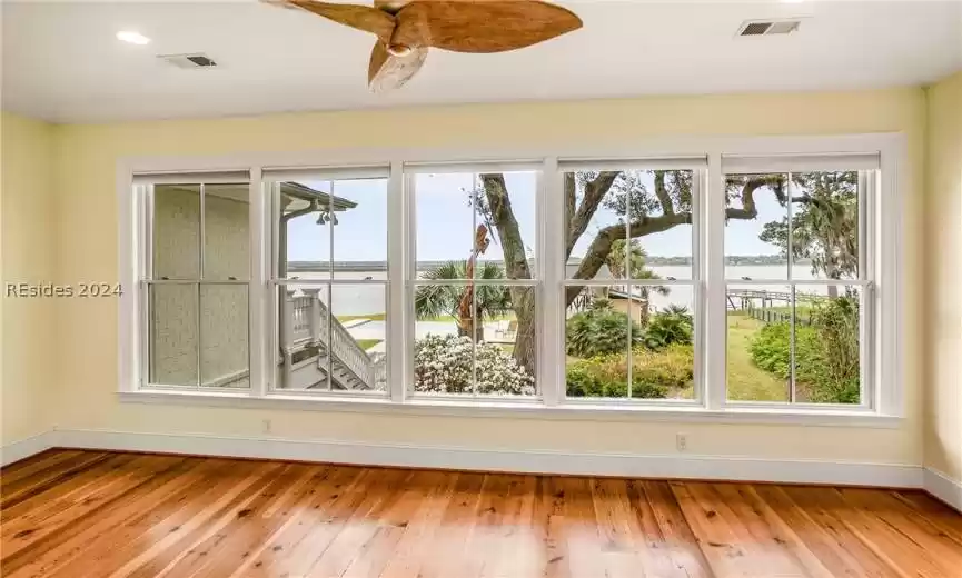 Beaufort, South Carolina 29902, 4 Bedrooms Bedrooms, ,5 BathroomsBathrooms,Residential,For Sale,442712