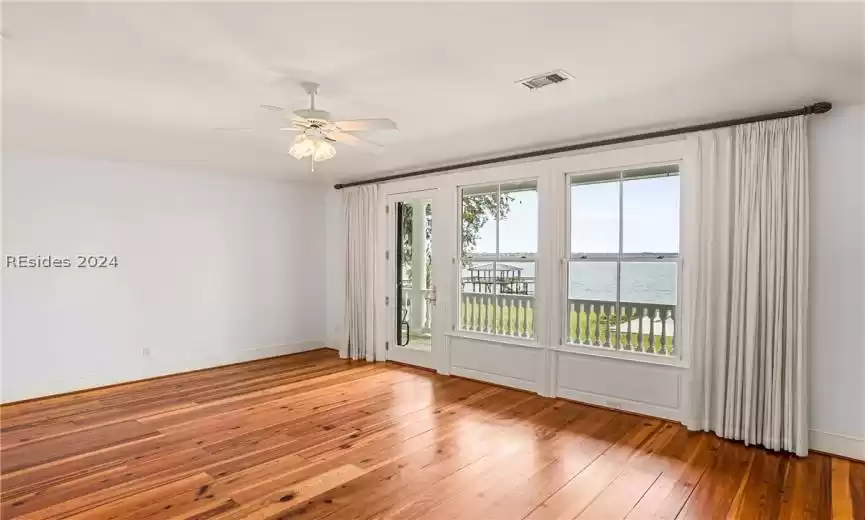 Beaufort, South Carolina 29902, 4 Bedrooms Bedrooms, ,5 BathroomsBathrooms,Residential,For Sale,442712