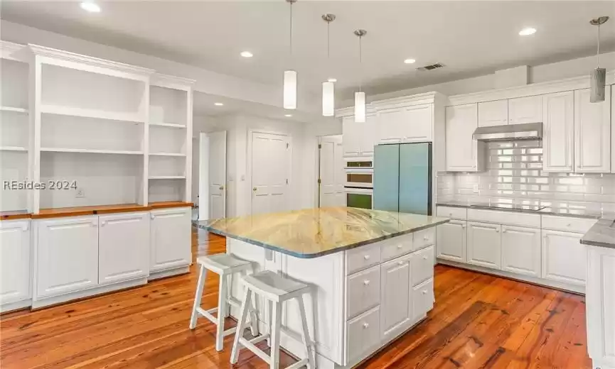 Beaufort, South Carolina 29902, 4 Bedrooms Bedrooms, ,5 BathroomsBathrooms,Residential,For Sale,442712