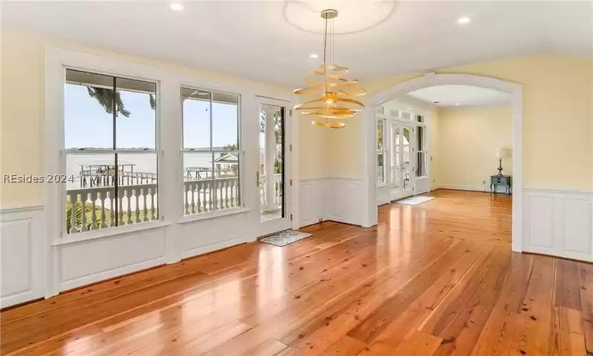 Beaufort, South Carolina 29902, 4 Bedrooms Bedrooms, ,5 BathroomsBathrooms,Residential,For Sale,442712