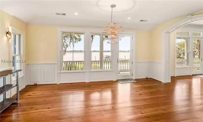 Beaufort, South Carolina 29902, 4 Bedrooms Bedrooms, ,5 BathroomsBathrooms,Residential,For Sale,442712