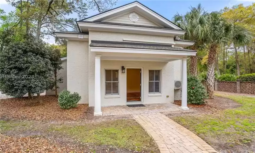 Beaufort, South Carolina 29902, 4 Bedrooms Bedrooms, ,5 BathroomsBathrooms,Residential,For Sale,442712