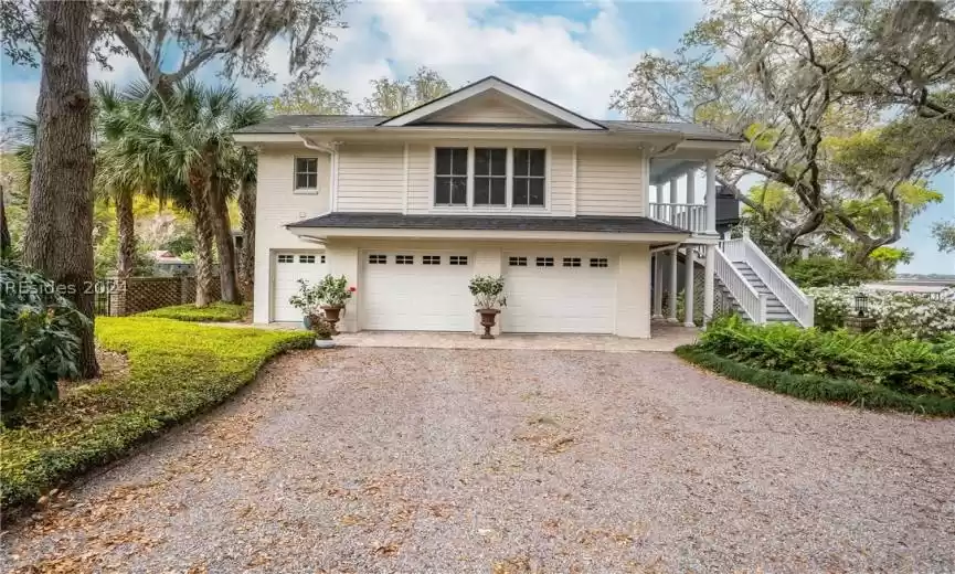 Beaufort, South Carolina 29902, 4 Bedrooms Bedrooms, ,5 BathroomsBathrooms,Residential,For Sale,442712