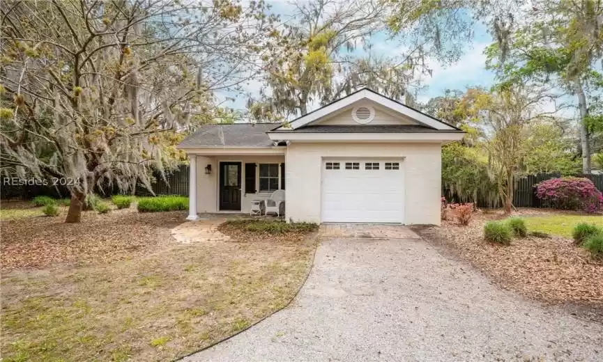 Beaufort, South Carolina 29902, 4 Bedrooms Bedrooms, ,5 BathroomsBathrooms,Residential,For Sale,442712
