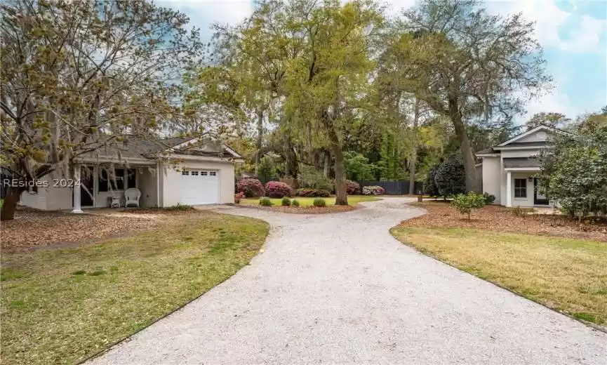Beaufort, South Carolina 29902, 4 Bedrooms Bedrooms, ,5 BathroomsBathrooms,Residential,For Sale,442712