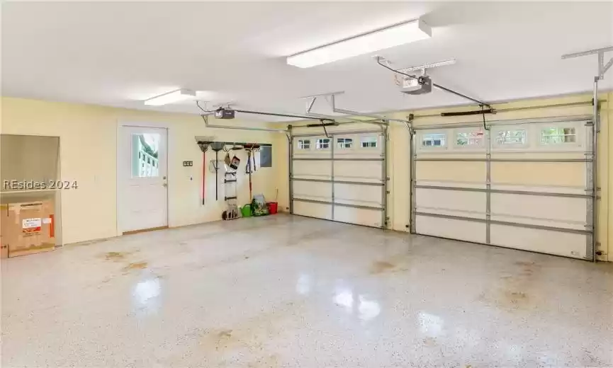 Beaufort, South Carolina 29902, 4 Bedrooms Bedrooms, ,5 BathroomsBathrooms,Residential,For Sale,442712