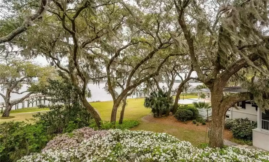 Beaufort, South Carolina 29902, 4 Bedrooms Bedrooms, ,5 BathroomsBathrooms,Residential,For Sale,442712