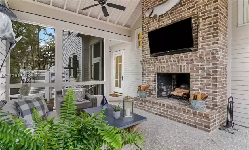 Bluffton, South Carolina 29910, 4 Bedrooms Bedrooms, ,4 BathroomsBathrooms,Residential,For Sale,442604