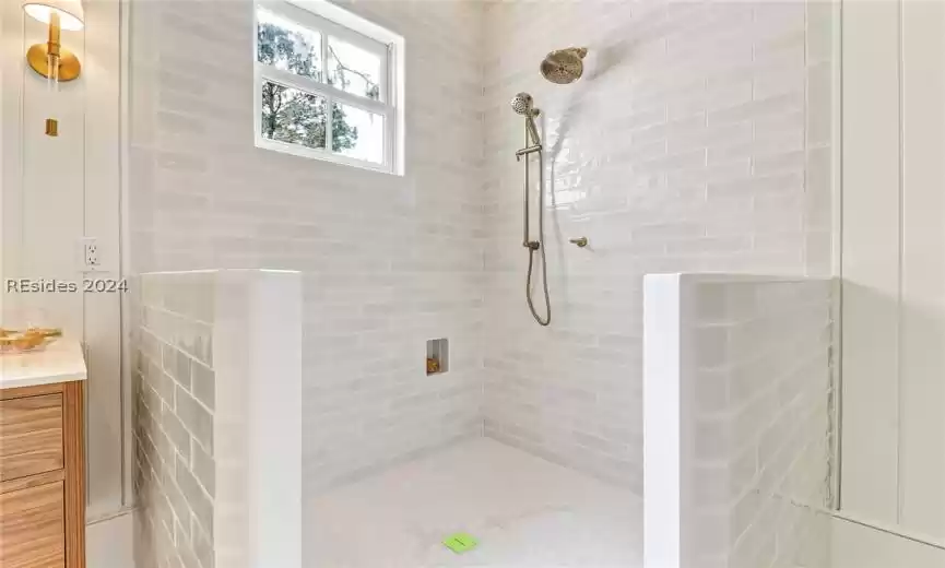 Bluffton, South Carolina 29910, 4 Bedrooms Bedrooms, ,4 BathroomsBathrooms,Residential,For Sale,442604