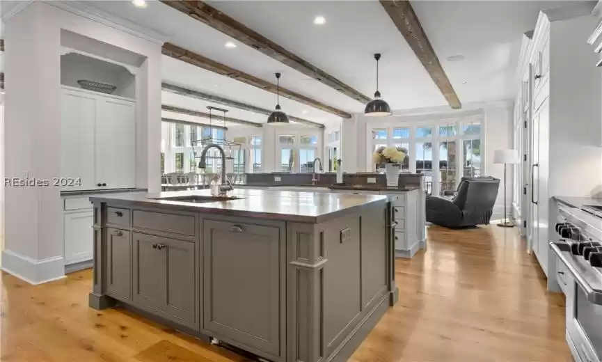 Hilton Head Island, South Carolina 29926, 5 Bedrooms Bedrooms, ,5 BathroomsBathrooms,Residential,For Sale,442285