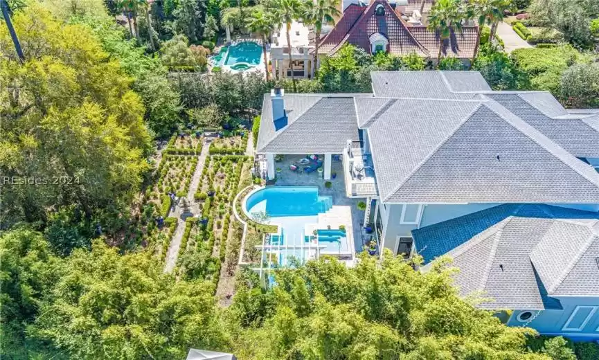 Hilton Head Island, South Carolina 29928, 5 Bedrooms Bedrooms, ,6 BathroomsBathrooms,Residential,For Sale,442659