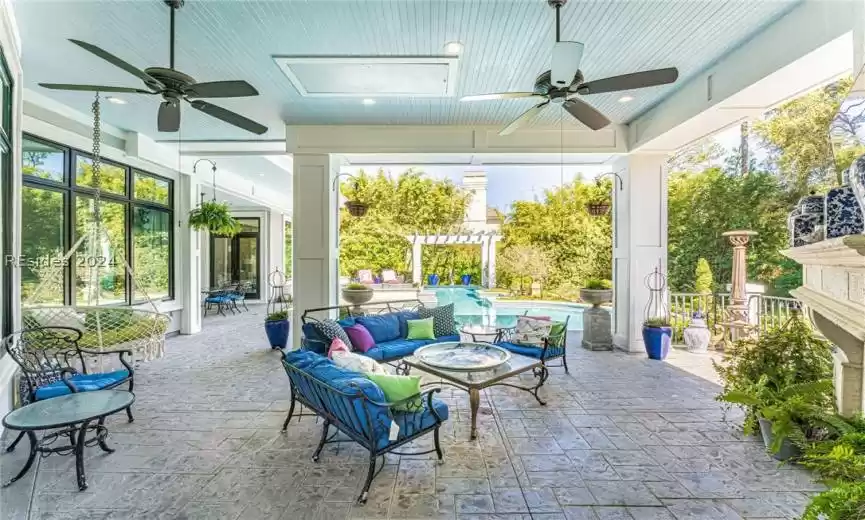 Hilton Head Island, South Carolina 29928, 5 Bedrooms Bedrooms, ,6 BathroomsBathrooms,Residential,For Sale,442659